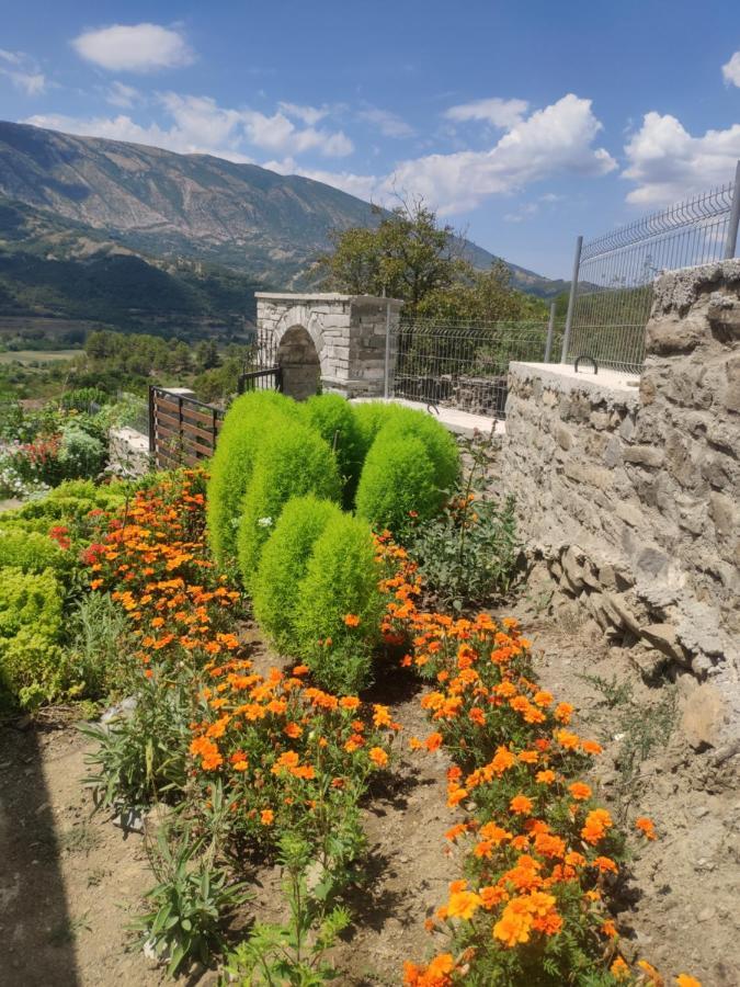 Stone House Villa Kelcyre Bagian luar foto