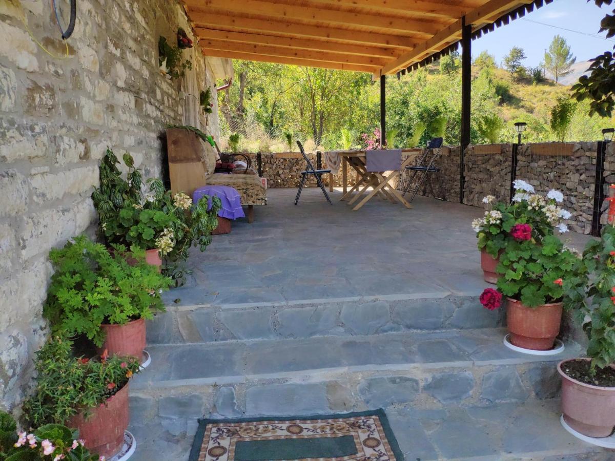 Stone House Villa Kelcyre Bagian luar foto