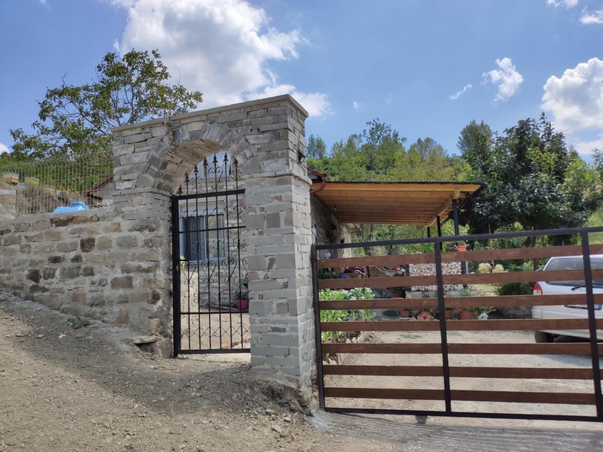 Stone House Villa Kelcyre Bagian luar foto